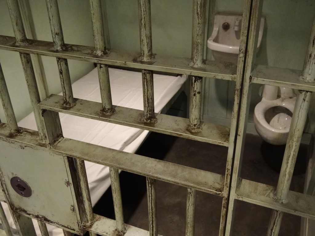 Recreation_of_Martin_Luther_King's_Cell_in_Birmingham_Jail_-_National_Civil_Rights_Museum_-_Downtown_Memphis_-_Tennessee_-_USA